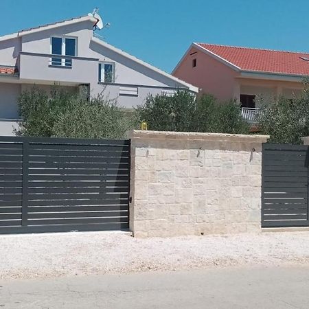 M&L Holliday Home Biograd Na Moru Exterior foto