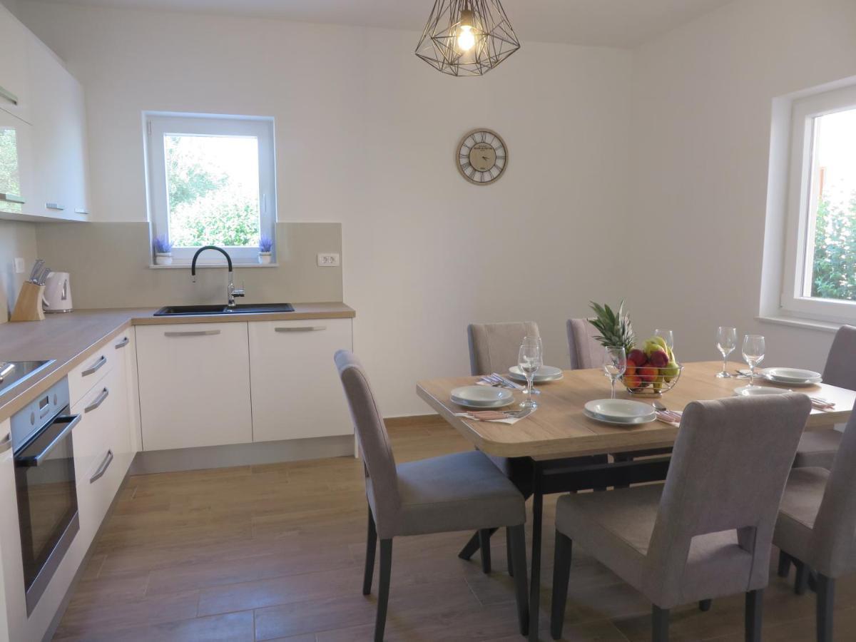 M&L Holliday Home Biograd Na Moru Exterior foto