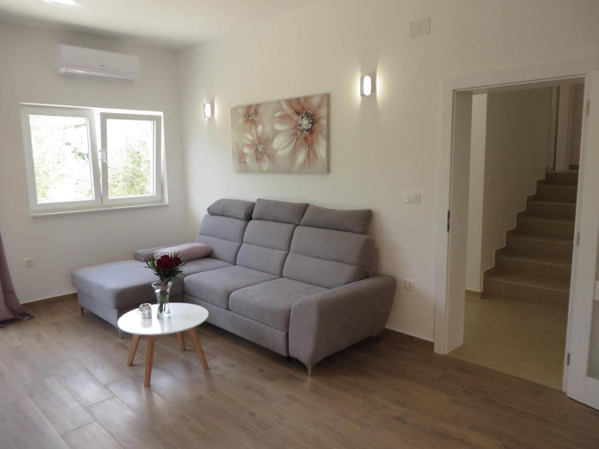 M&L Holliday Home Biograd Na Moru Exterior foto