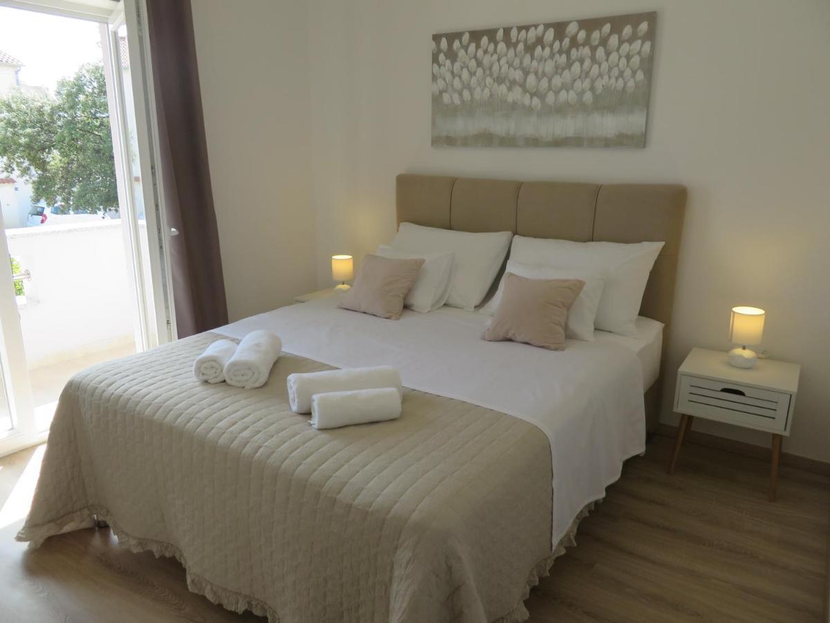M&L Holliday Home Biograd Na Moru Exterior foto