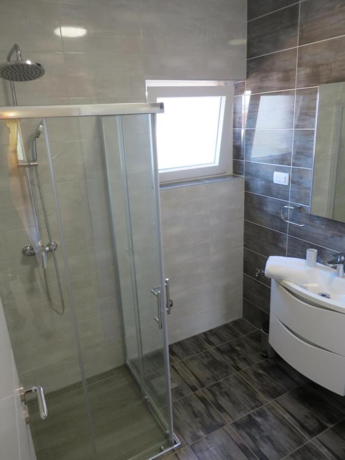M&L Holliday Home Biograd Na Moru Exterior foto